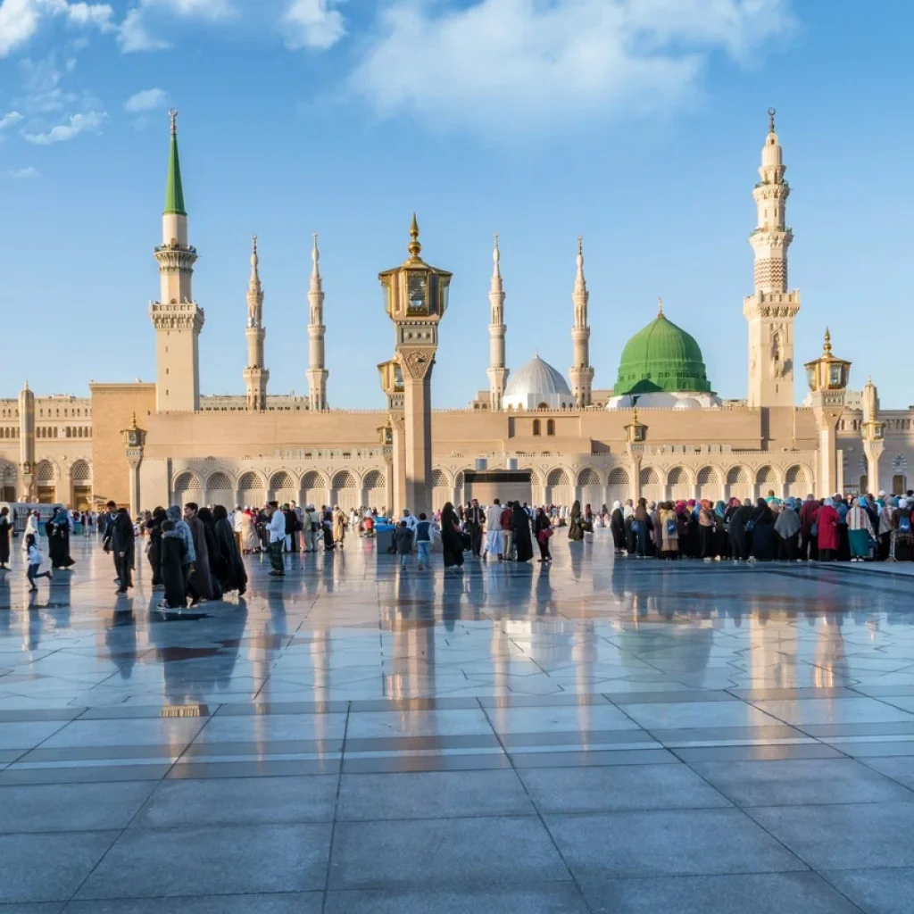 12 Nights 4 Star Umrah Package
