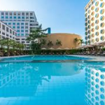 Holiday Inn Bangkok Silom